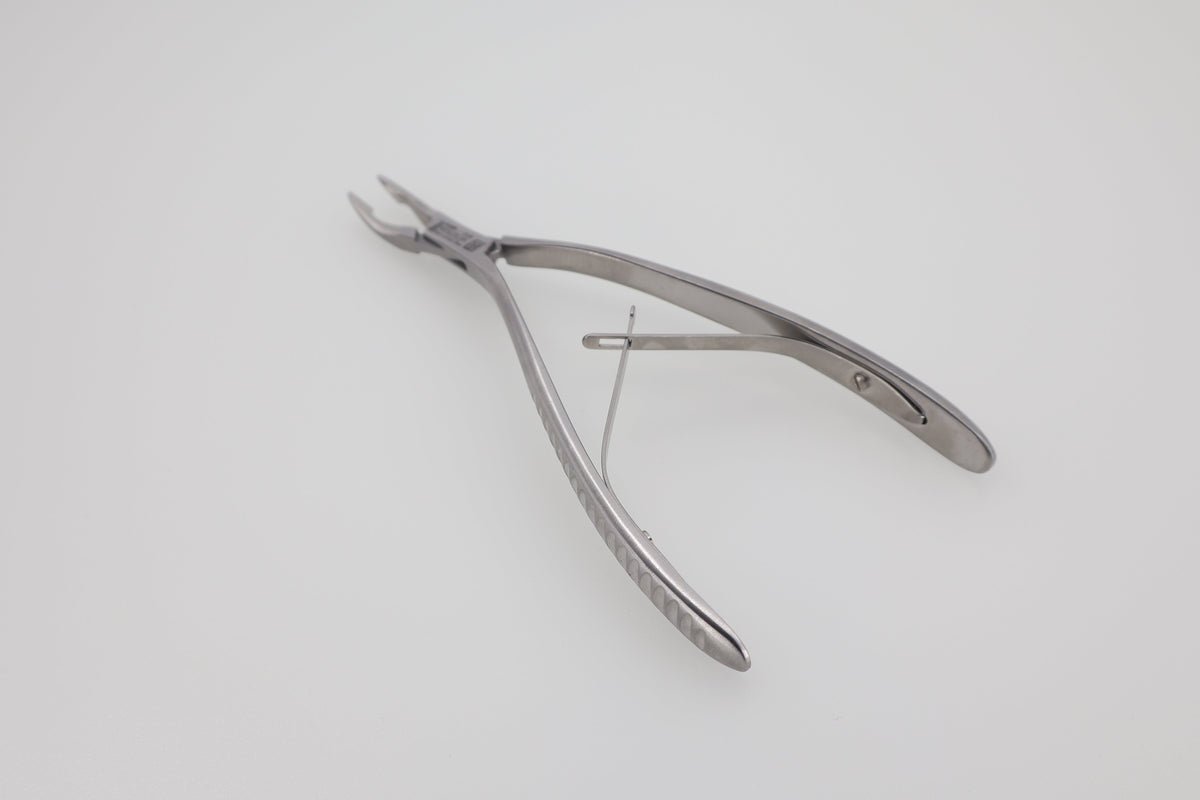 Friedman micro bone rongeur forceps 42.315.16S, angled view