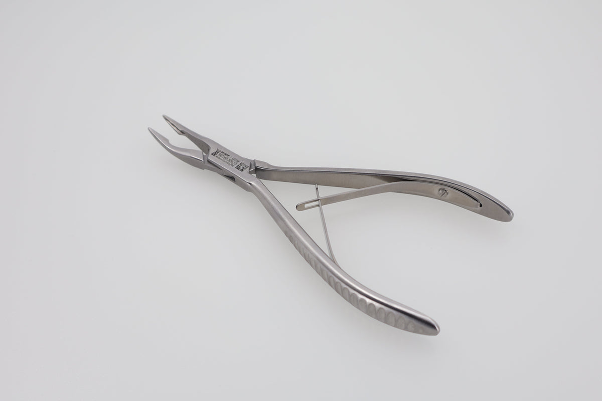 Mini Friedman gracile bone rongeur forceps 42.320.15, angled view
