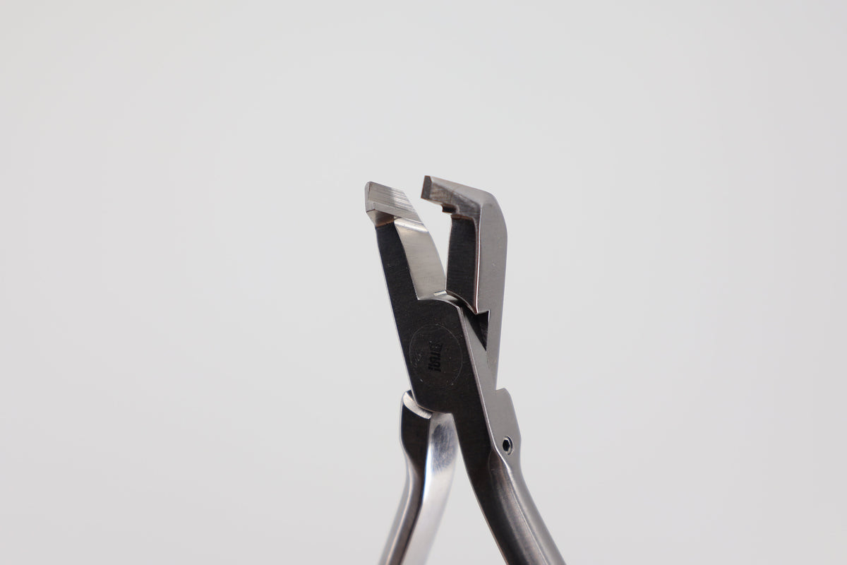 Distal end cutter 14 cm 33.750.02, angled view