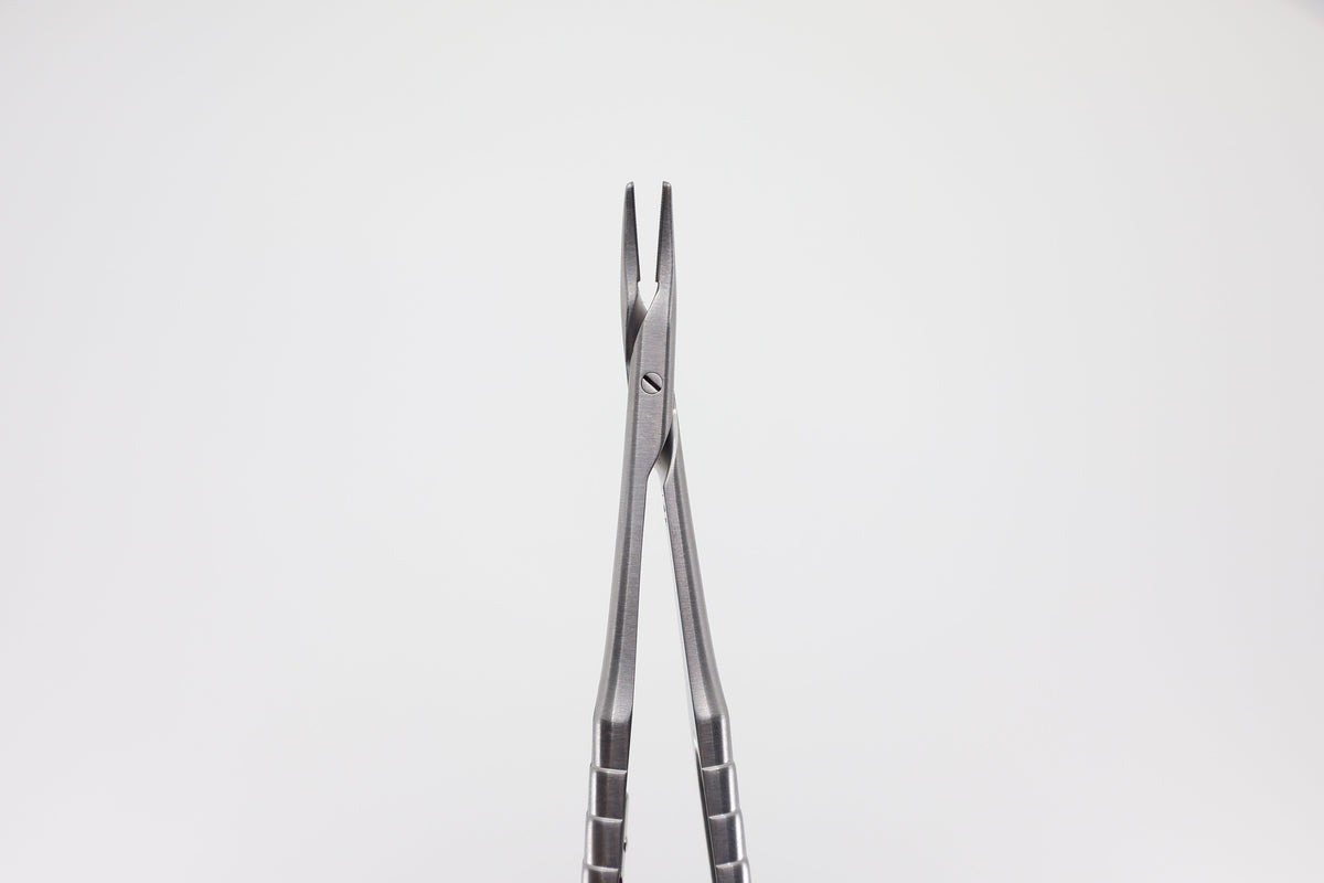 Castroviejo Needle Holder, Curved - 18 cm, Tungsten Carbide Jaws, 11 x 2.0 mm, Max. Thread Size: 4.0 | Helmut Zepf No. 41.011.17TC-M