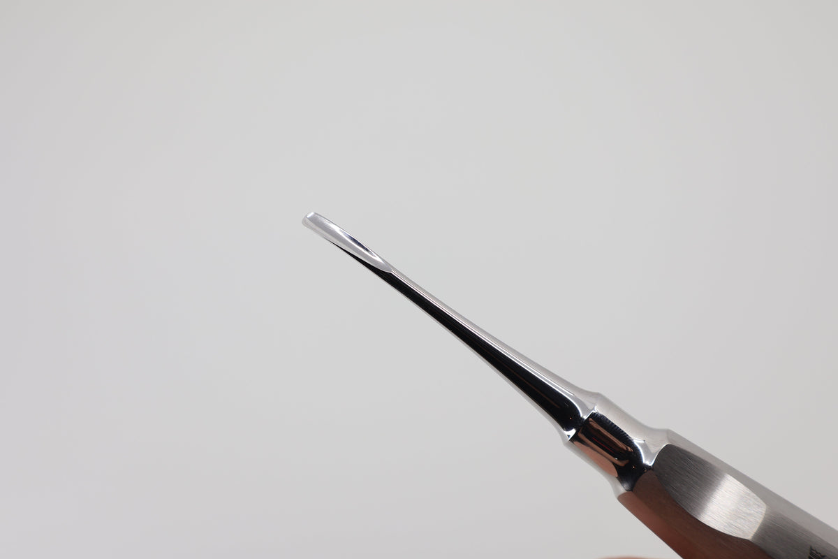Root Elevator for Axial Luxation 3 mm, Curved, #3 Standard Handle with Thumb Rest | Helmut Zepf No. 17.006.03