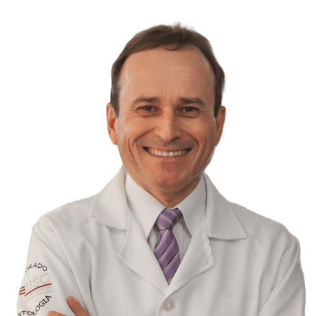 Dr. José Carlos Martins da Rosa Brazilian dentist and expert in prosthodontics, periodontics, and surgical implantology