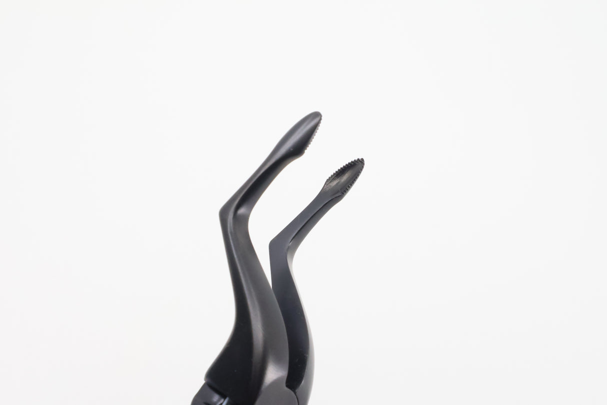 Helmut Zepf #51-Sb upper root extraction forceps serrated edges Xcision-Line Onyx Coating close-up view