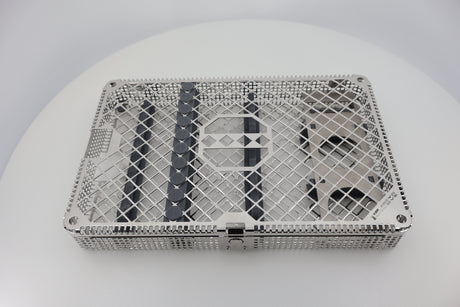 Dental instrument cassette washbasket 85.195.60, closed with lid