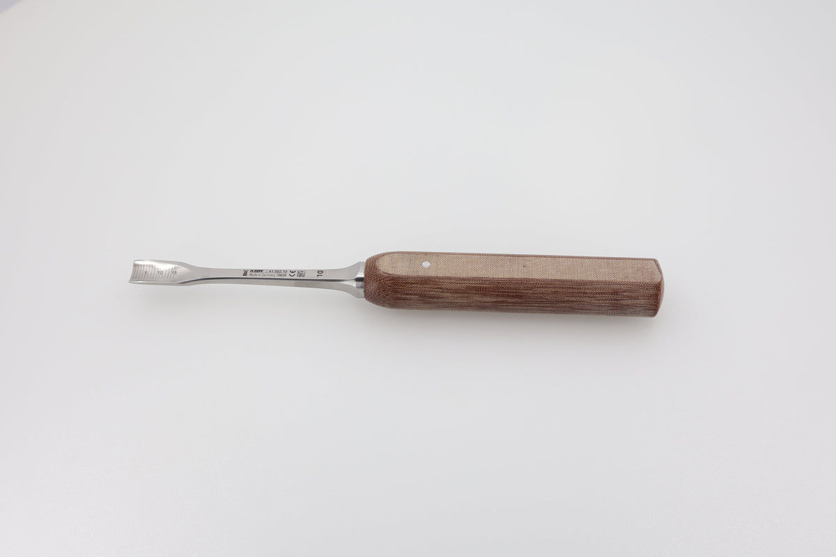 Lexer Mini Gouge 41.552.10 with wooden handle, full view