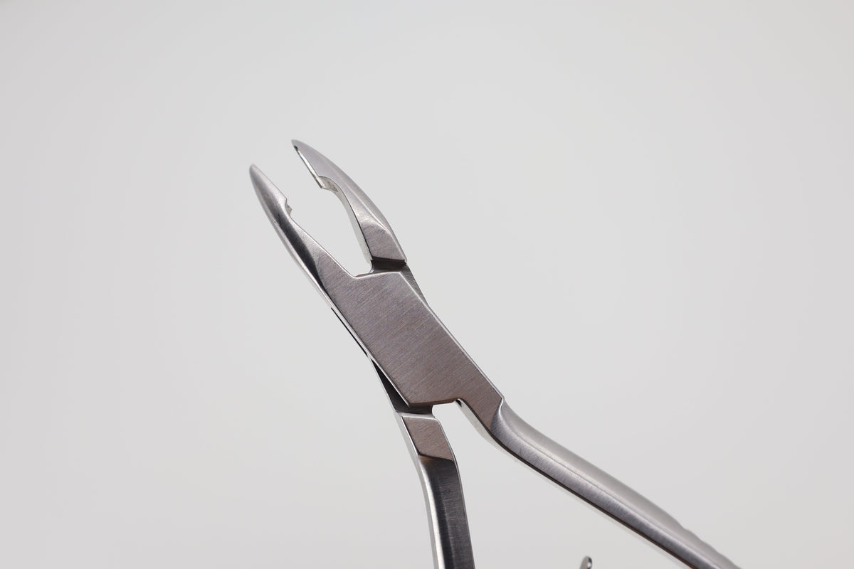 Blumenthal rongeur forceps 42.358.15, 30° curved jaws