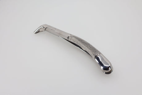 Extraction forceps #151-SB lower teeth 14.151.90, beak detail