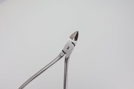 Pin and ligature cutter 33.760.03, angled view