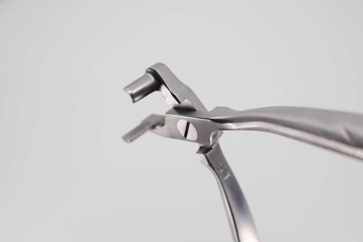 IMPLANT-EX FOX explantation forceps lower jaw 47.834.01, angled view