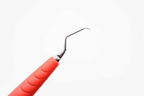 Gracey Curette, M5 Deep Scaling (GRA 7/8) for Premolars / Molars, More Sharply Angled - ZEPF-bIONIK QuickFix Handle in Lightred-Magenta | Helmut Zepf No. 24.205.07GM5