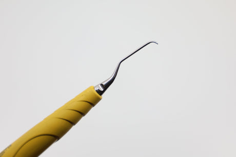 Gracey Curette, M5 Deep Scaling (GRA 1/2) for Front Teeth, Slightly Angled - ZEPF-bIONIK QuickFix Handle in Yellow | Helmut Zepf No. 24.201.01GM5