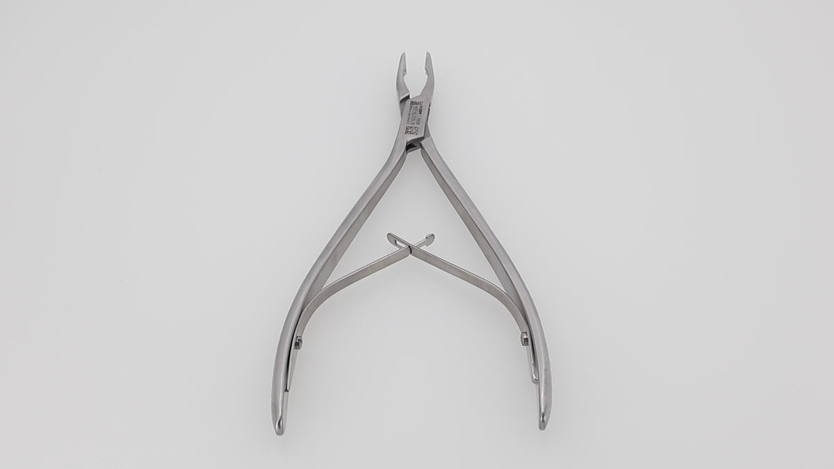 Micro Friedman rongeur forceps 42.315.16 video