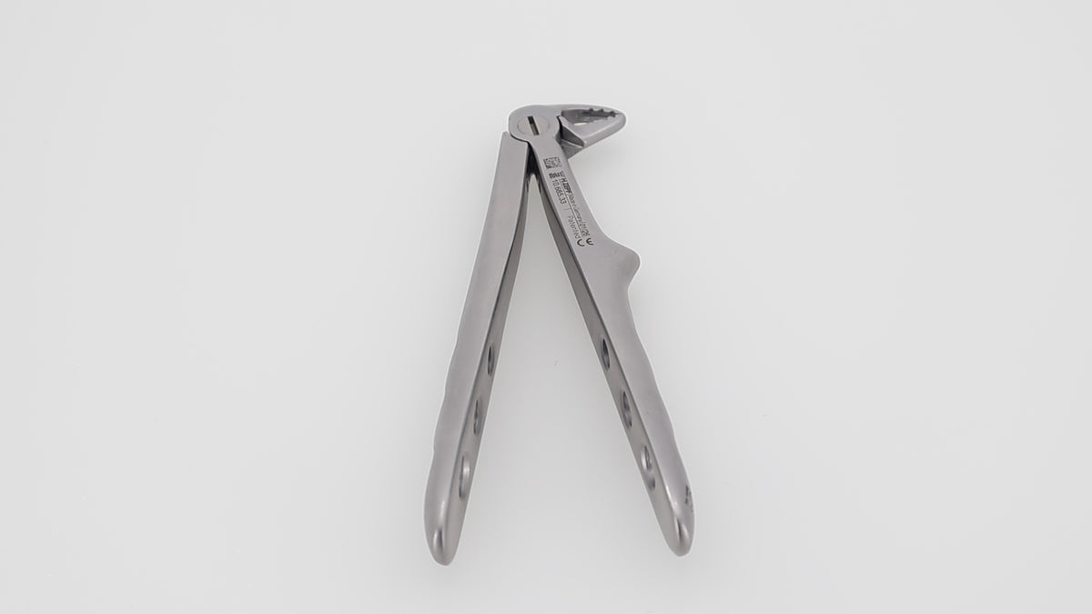 Pediatric extraction forceps #33 Roba 10.685.33 video