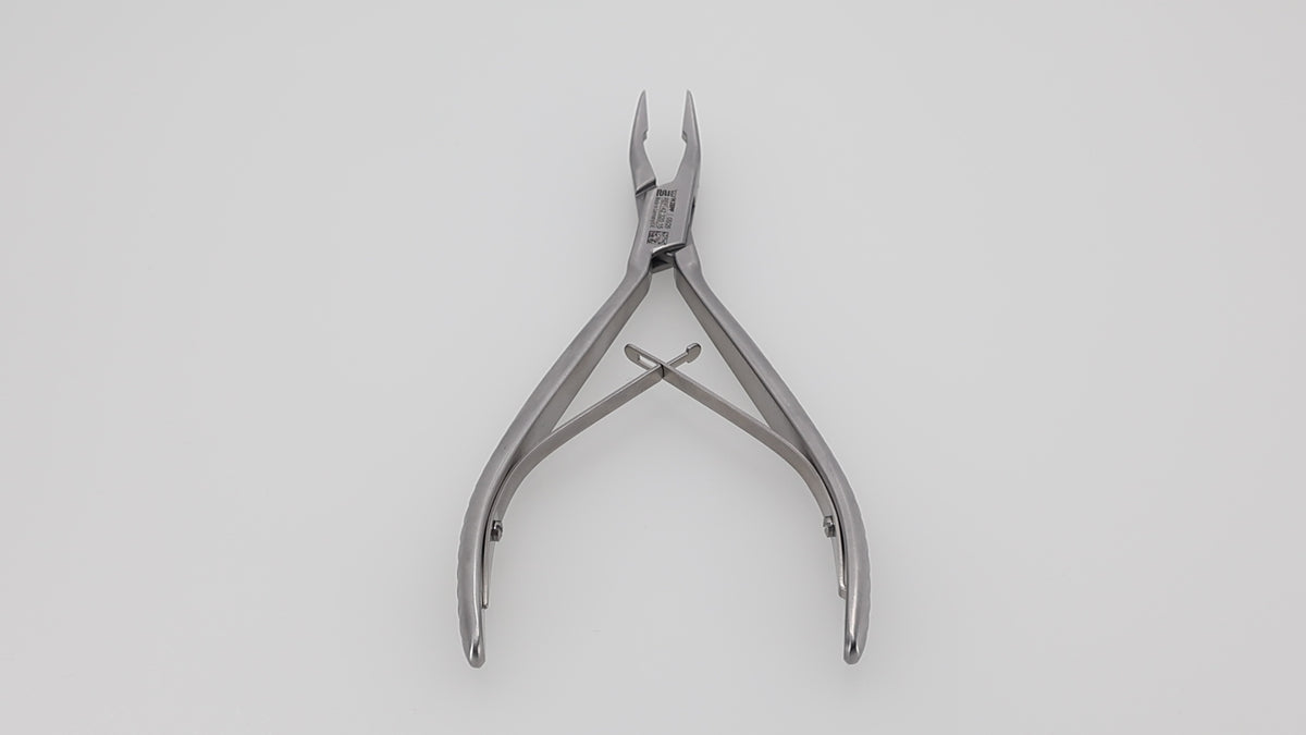 Mini Friedman gracile bone rongeur forceps 42.320.15 video