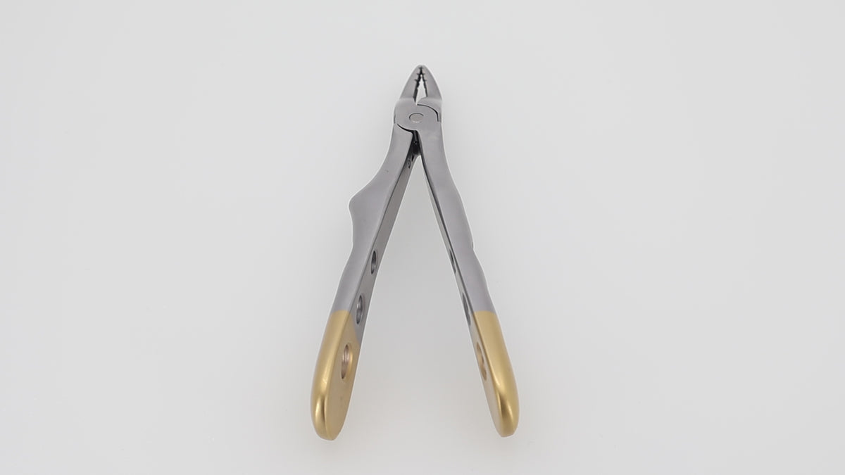 Pediatric extraction forceps #51 Roba diamond coated 10.685.51ZD video