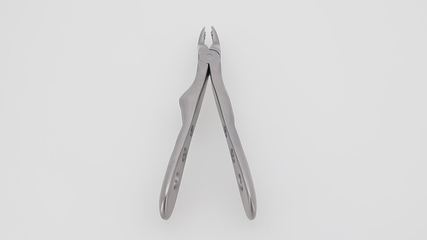 Pediatric extraction forceps #52 Roba 10.685.52 video
