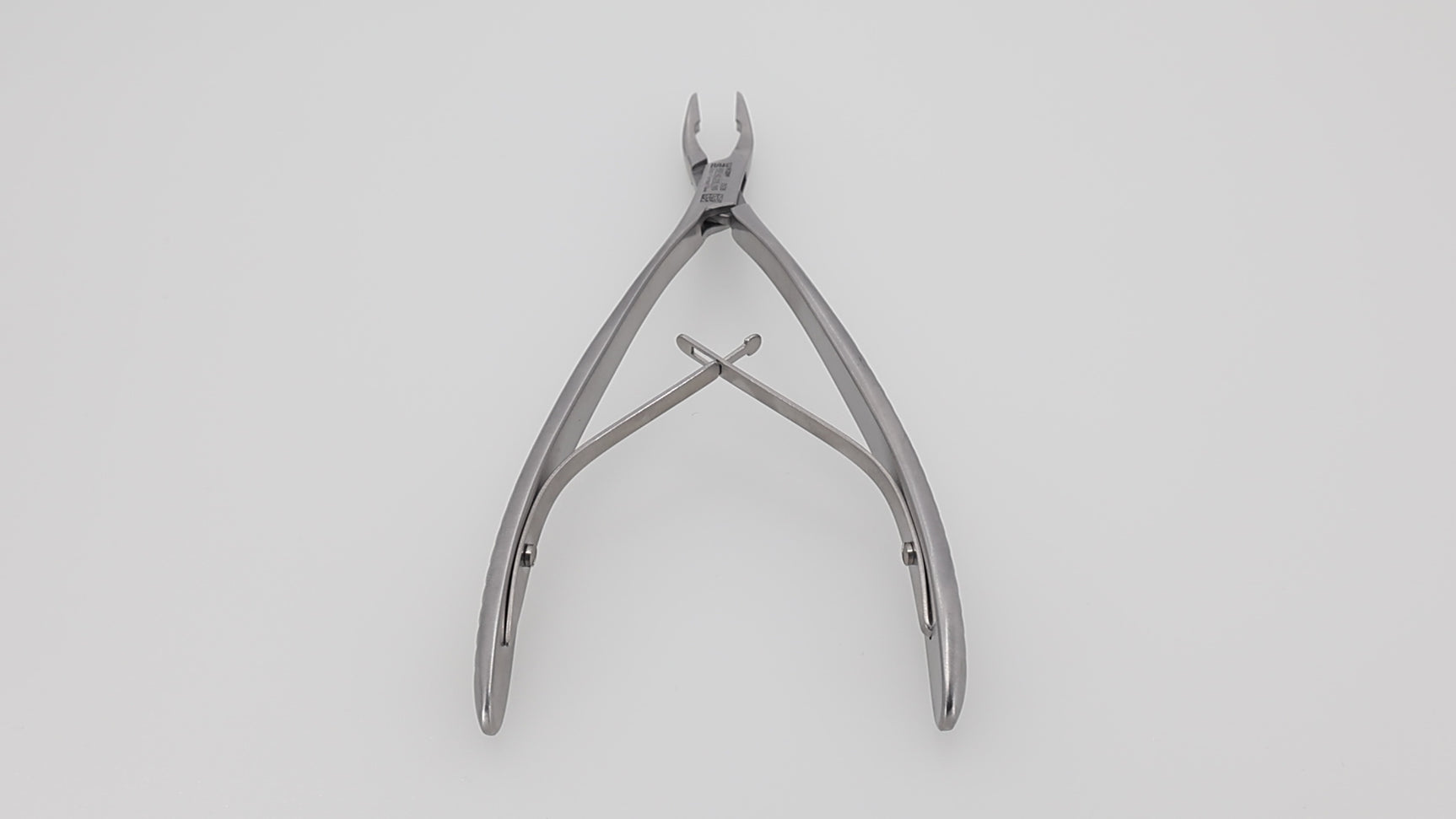 Friedman micro bone rongeur forceps 42.315.16S video