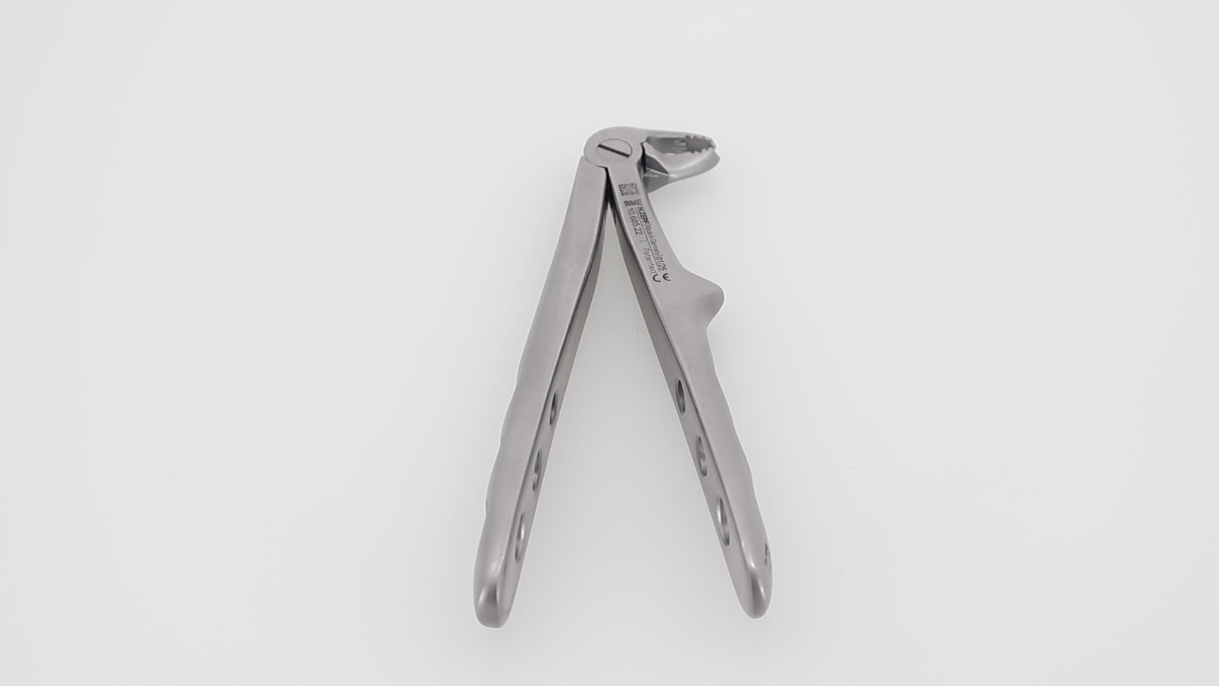 Pediatric extraction forceps #22 Roba 10.685.22 video