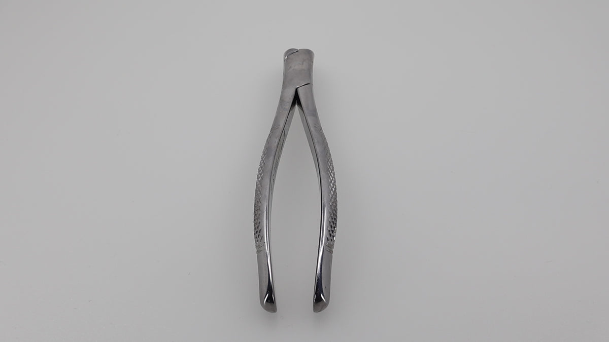Helmut Zepf 14.151.11 pediatric extraction forceps #151-AS product video