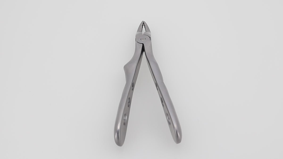 Pediatric extraction forceps #51 Roba 10.685.51 video